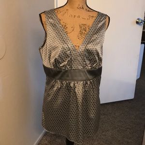 NY&C New York & Company silver Gray top